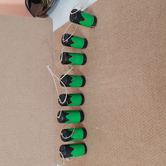 Hand Crafted Wine Corks Elf 8 Piece Ornament Set - Picture 4 of 6